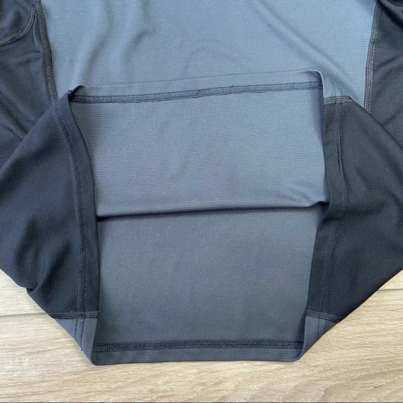 Patagonia Capilene Base Layer  V Neck Top - Picture 6 of 13